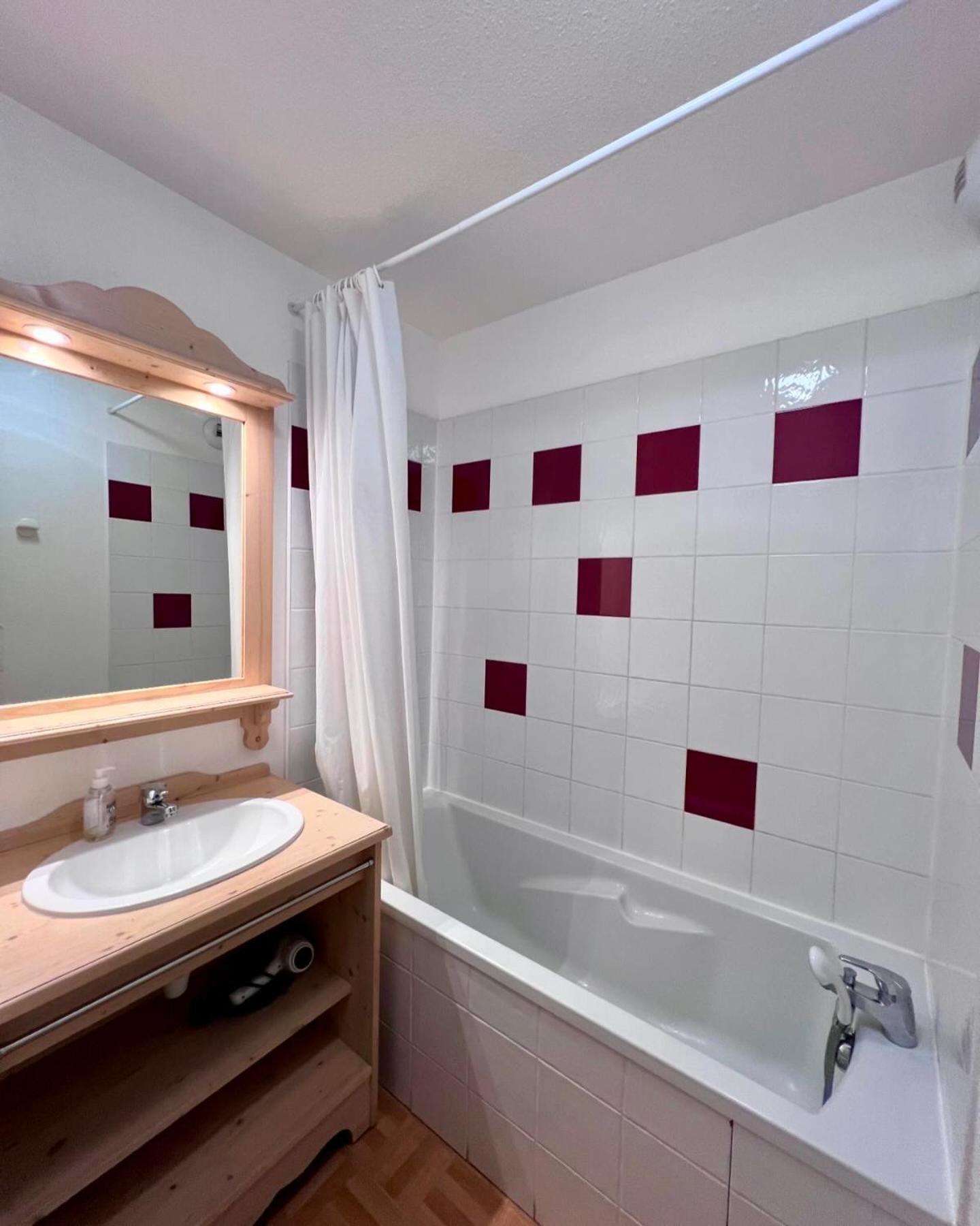 Appartement 4 Personnes Avec Piscine Interieure Puy-Saint-Vincent Eksteriør bilde